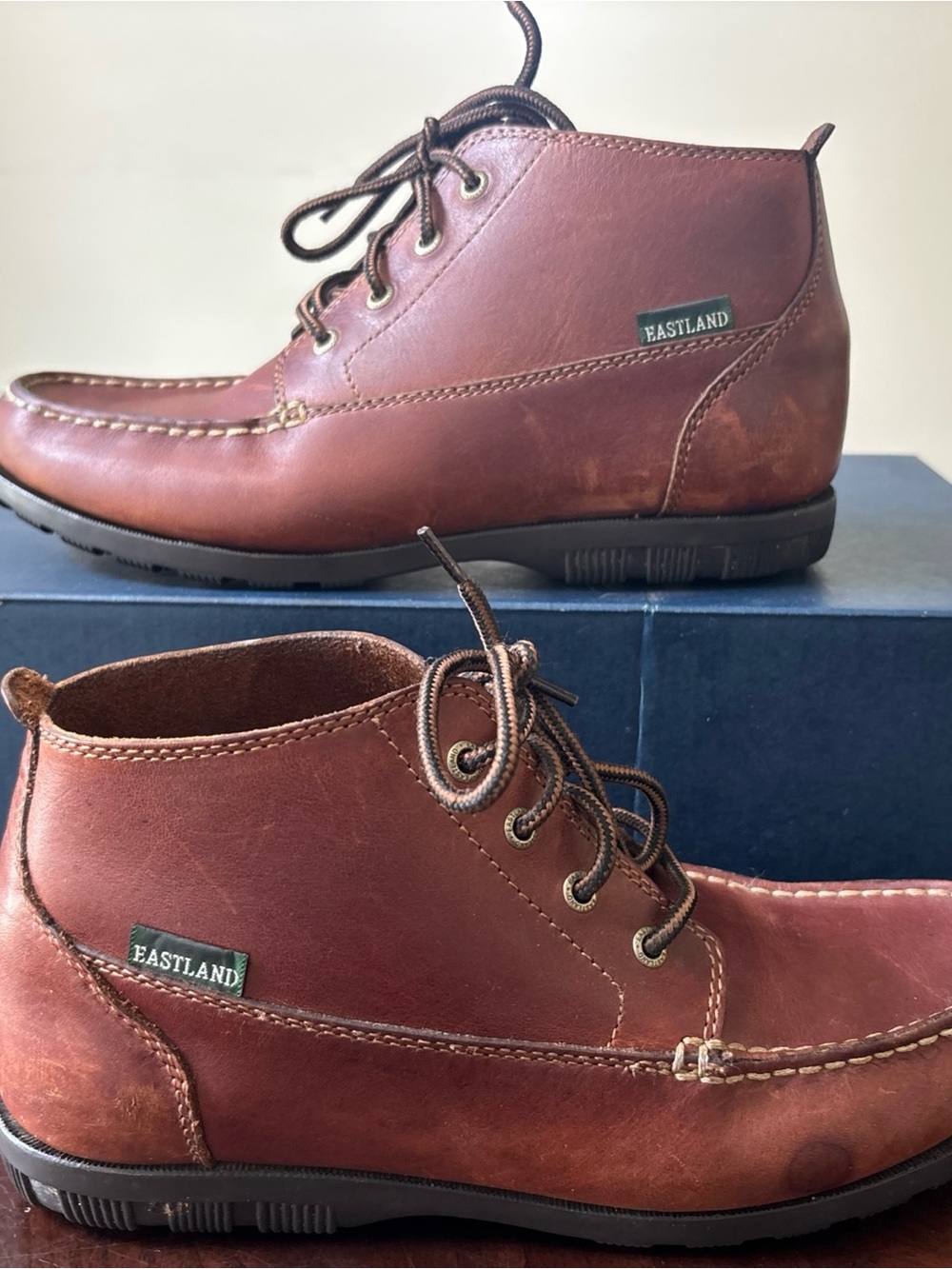 Eastland Women’s Chestnut Brown Leather Chukka Boots - Picture 5 of 7